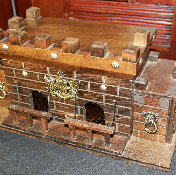 Wine Glass Set Wood Castle - Picture 5 of 8